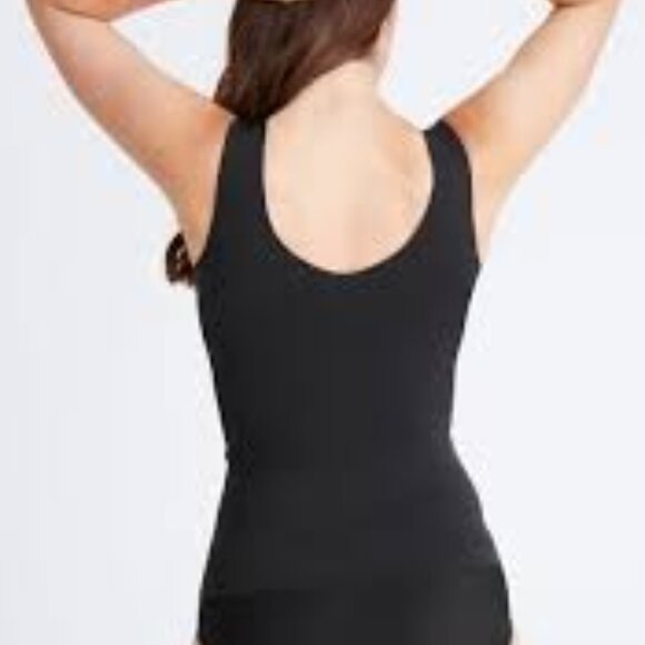 Knix Evolution Shaper Tank in Black - Picture 2 of 8